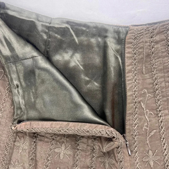 Tahari Brown Embroidered Skirt Size 6 - Picture 4 of 8